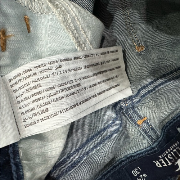 Hollister Mid-Rise Super Skinny Jeans - Picture 9 of 9